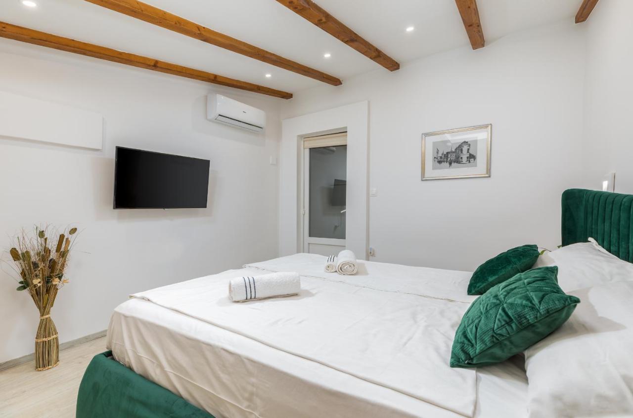 PUY Apartment Augusto - Sea View מראה חיצוני תמונה